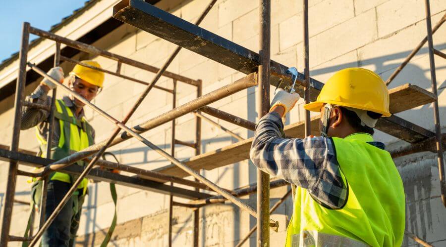 Professional fairlawn roofing services in New Llano, LA